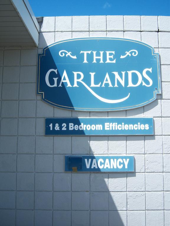 The Garlands Motel Деннис-Порт Экстерьер фото